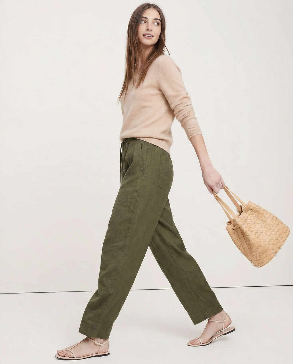 Classic Wide-Leg Jeans for Women | Comfortable Denim | Casual Style | Versatile Everyday Wear