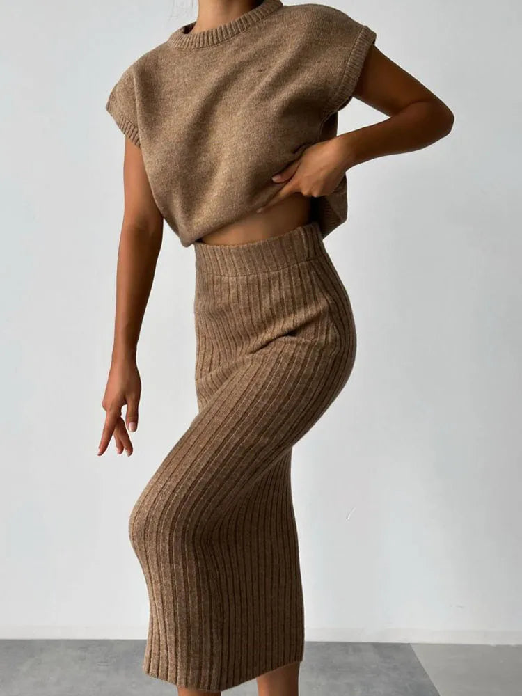 Ribbed Sleeveless Coastal Set - Lightweight Knit for Summer Outings and Casual Wear