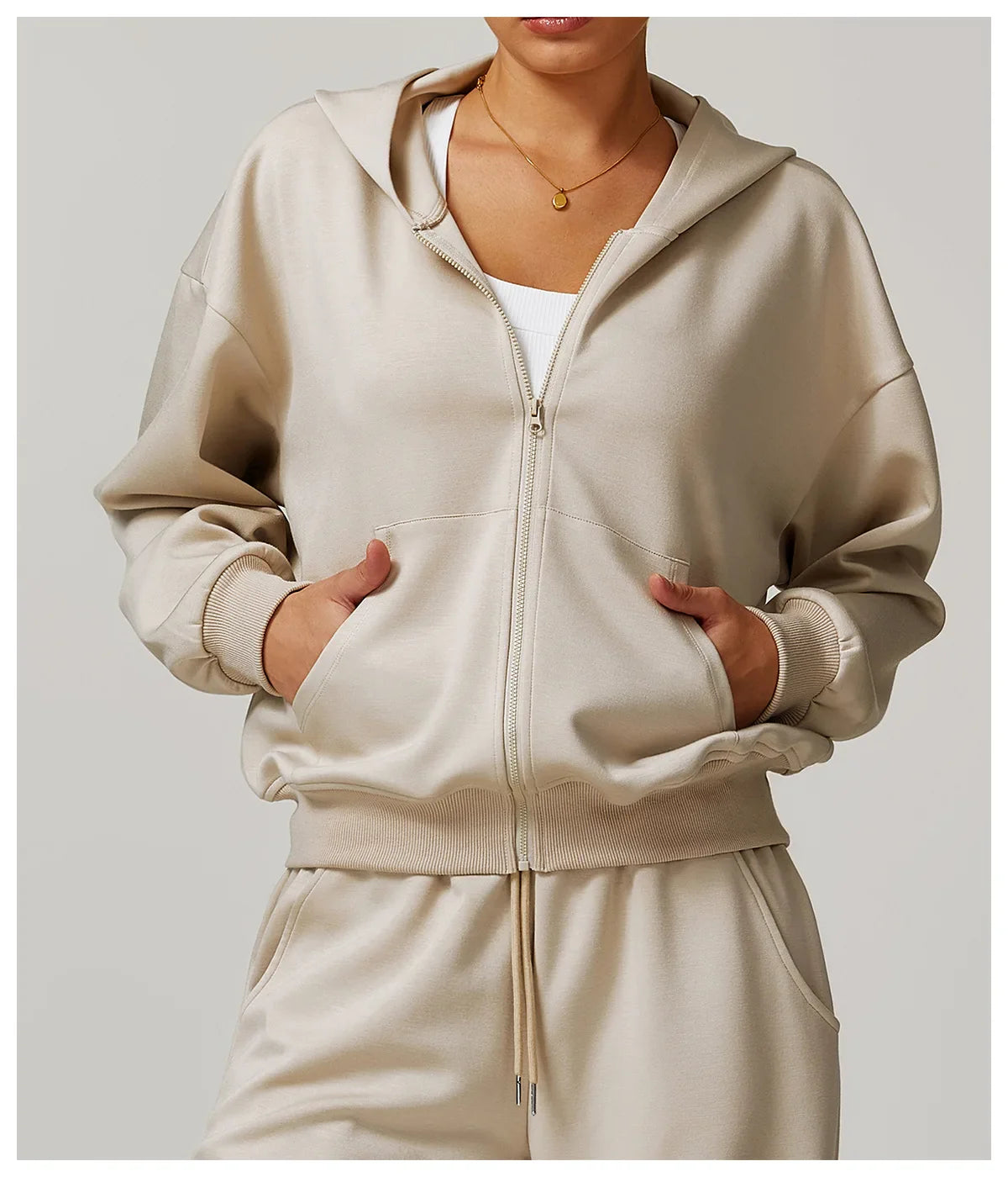 Seamless Athletic Set for Everyday Wear | Comfortable Stretch Fabric | Active Lifestyle Apparel | Women's Fitness Outfit