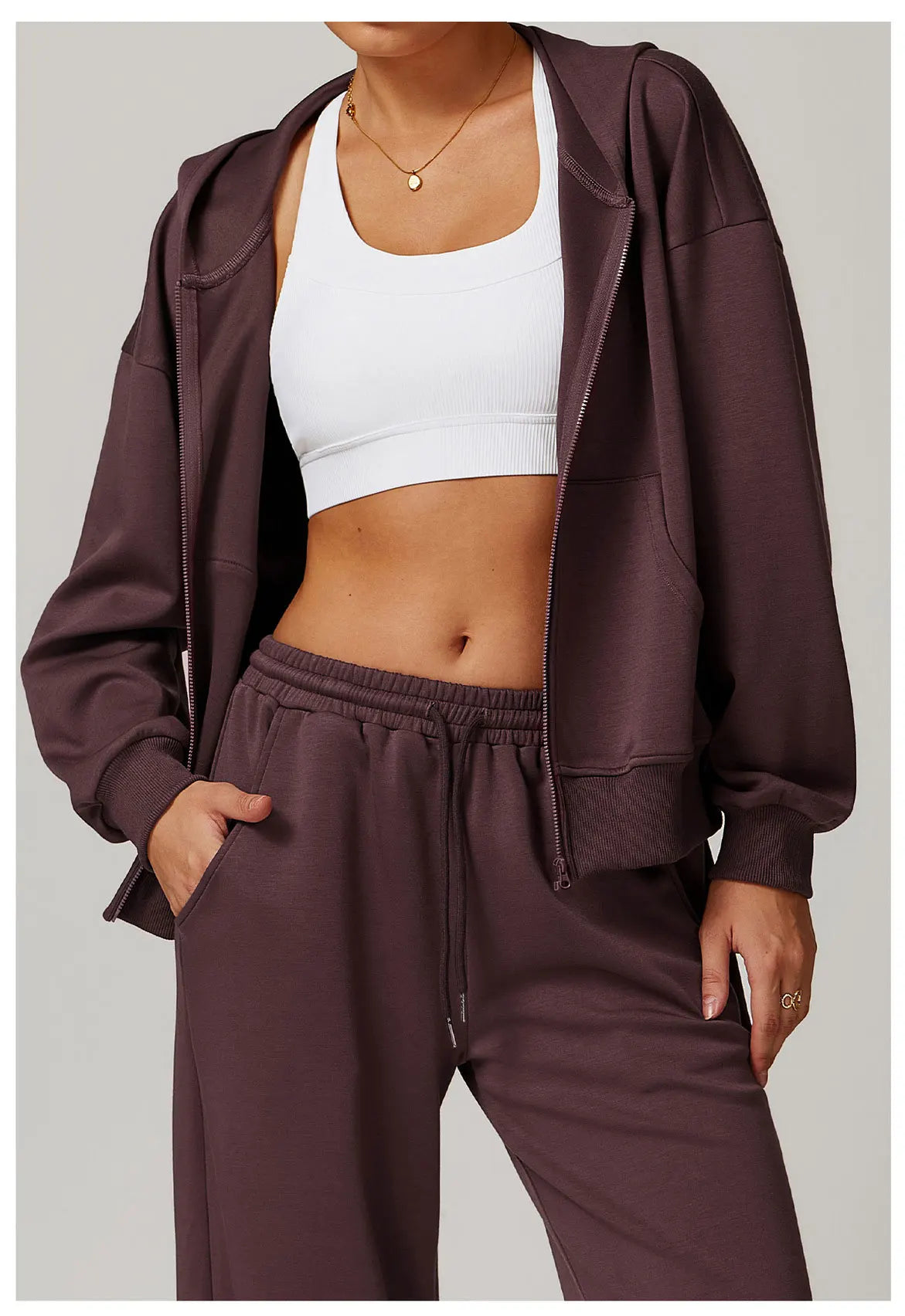 Seamless Athletic Set for Everyday Wear | Comfortable Stretch Fabric | Active Lifestyle Apparel | Women's Fitness Outfit