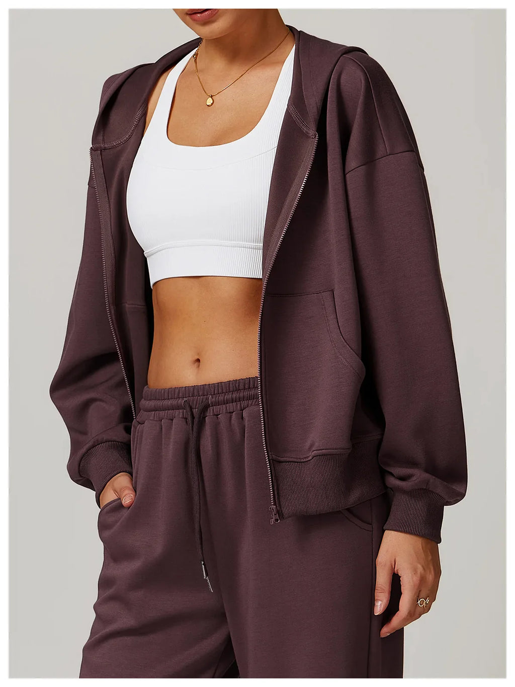 Seamless Athletic Set for Everyday Wear | Comfortable Stretch Fabric | Active Lifestyle Apparel | Women's Fitness Outfit