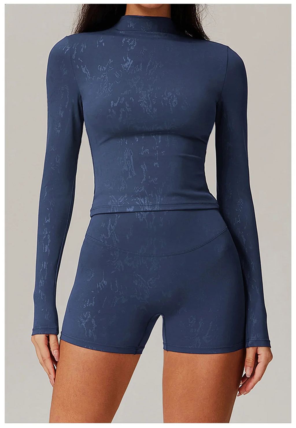 Stretch Fabric Salutation Yoga Set for Comfortable Movement and Flexibility in Activewear