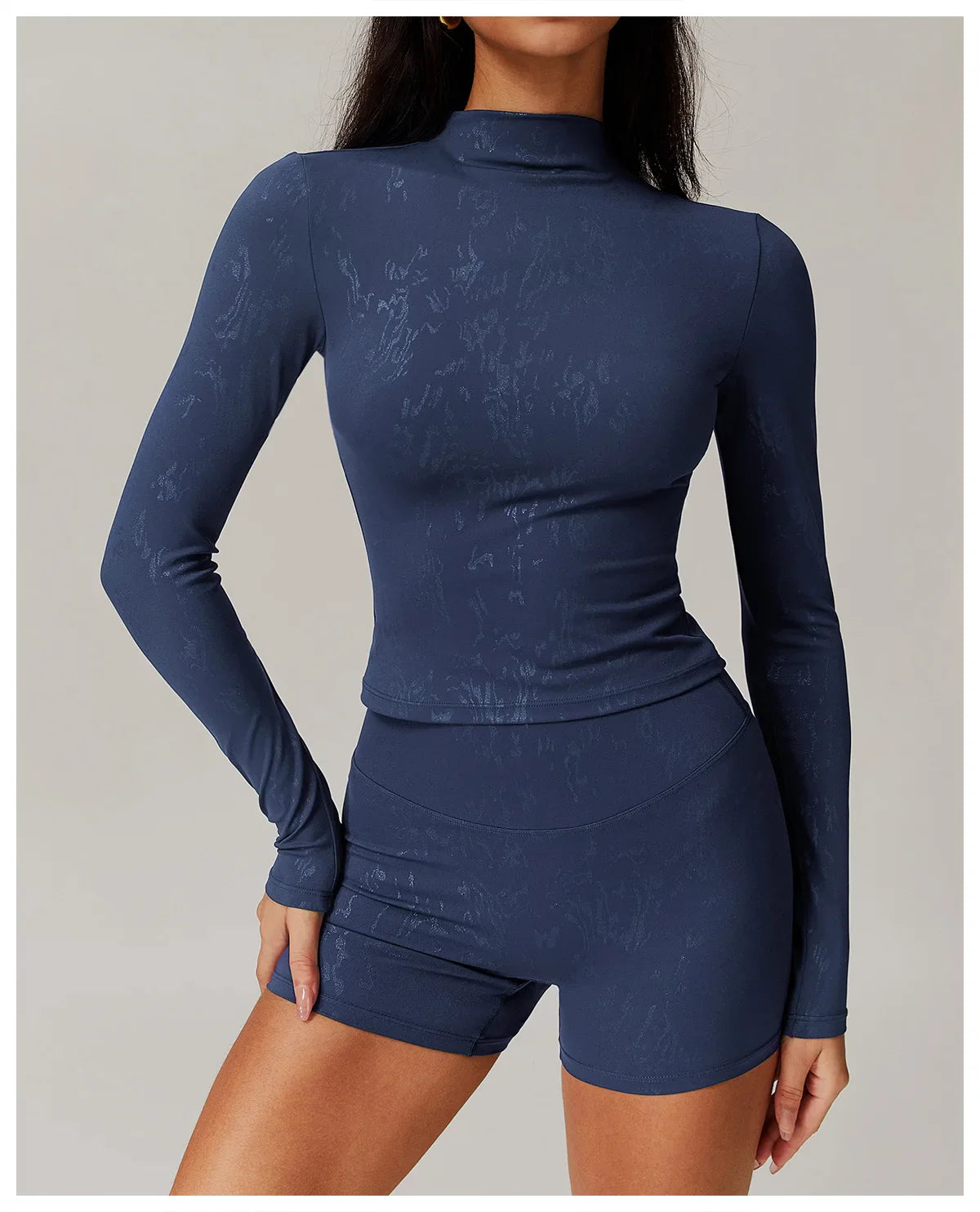 Stretch Fabric Salutation Yoga Set for Comfortable Movement and Flexibility in Activewear