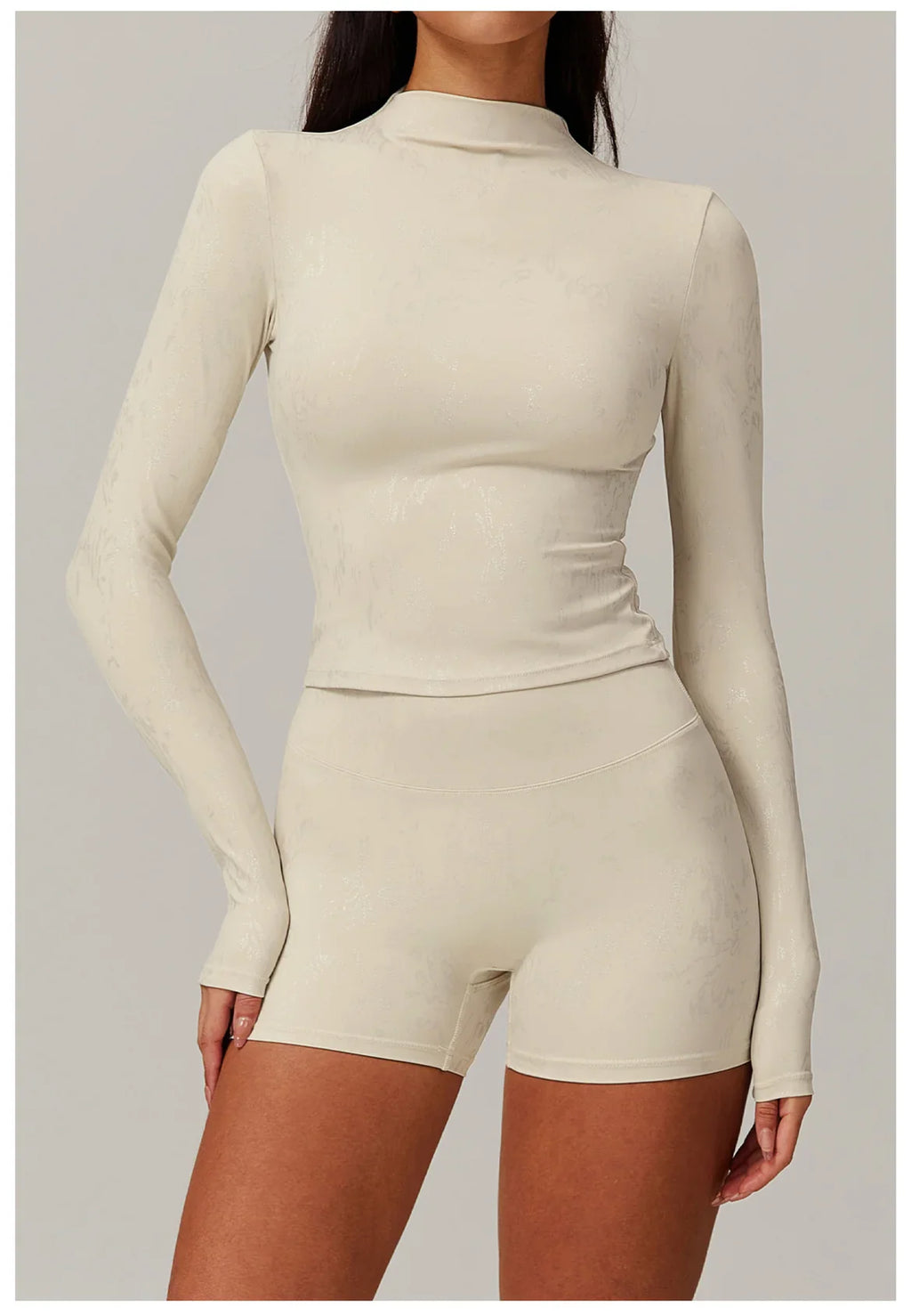 Stretch Fabric Salutation Yoga Set for Comfortable Movement and Flexibility in Activewear