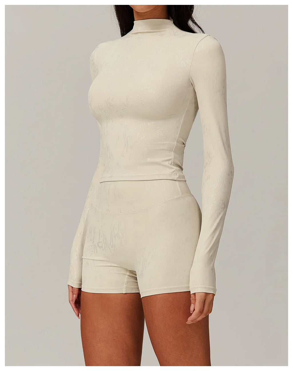 Stretch Fabric Salutation Yoga Set for Comfortable Movement and Flexibility in Activewear