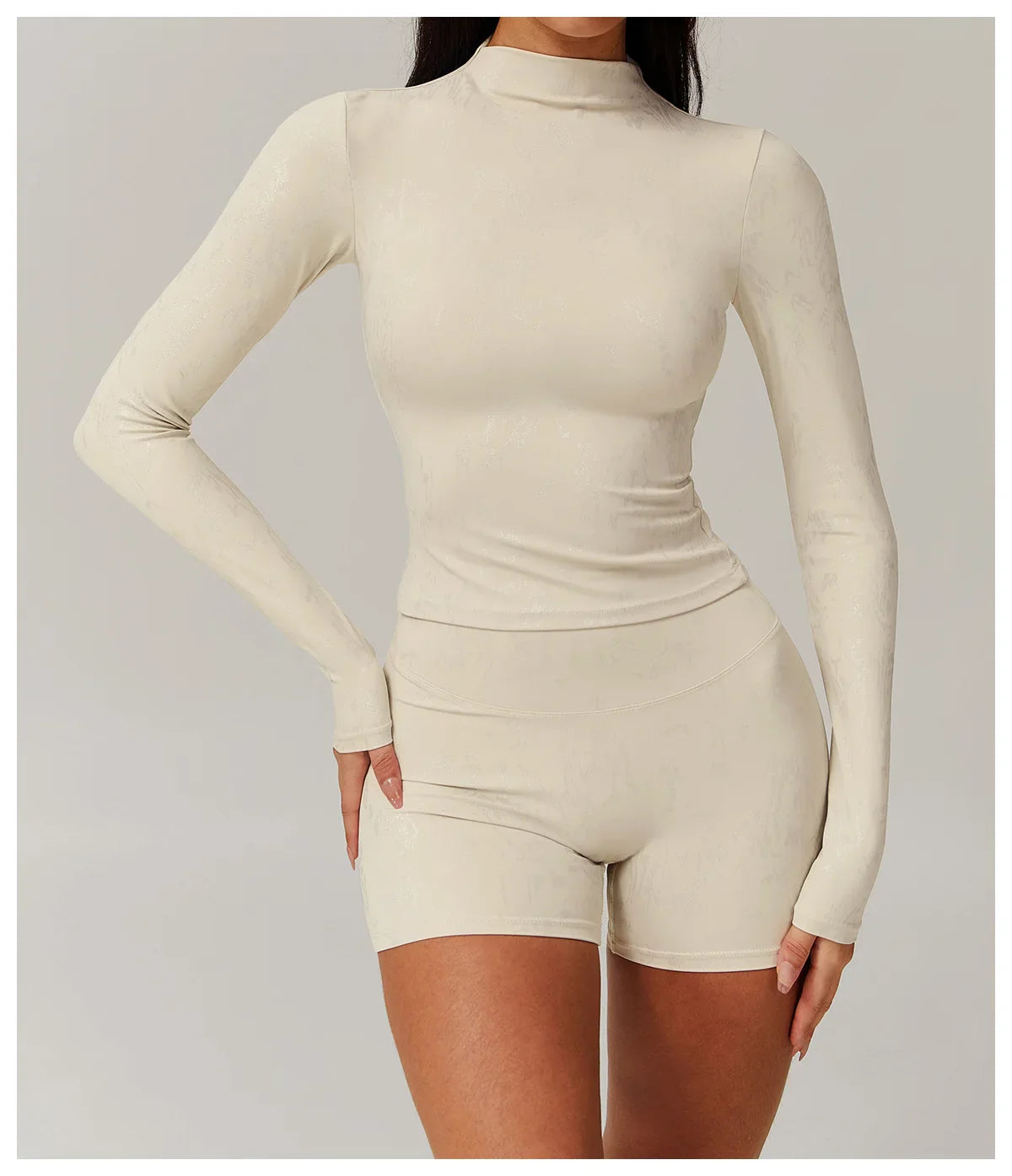 Stretch Fabric Salutation Yoga Set for Comfortable Movement and Flexibility in Activewear