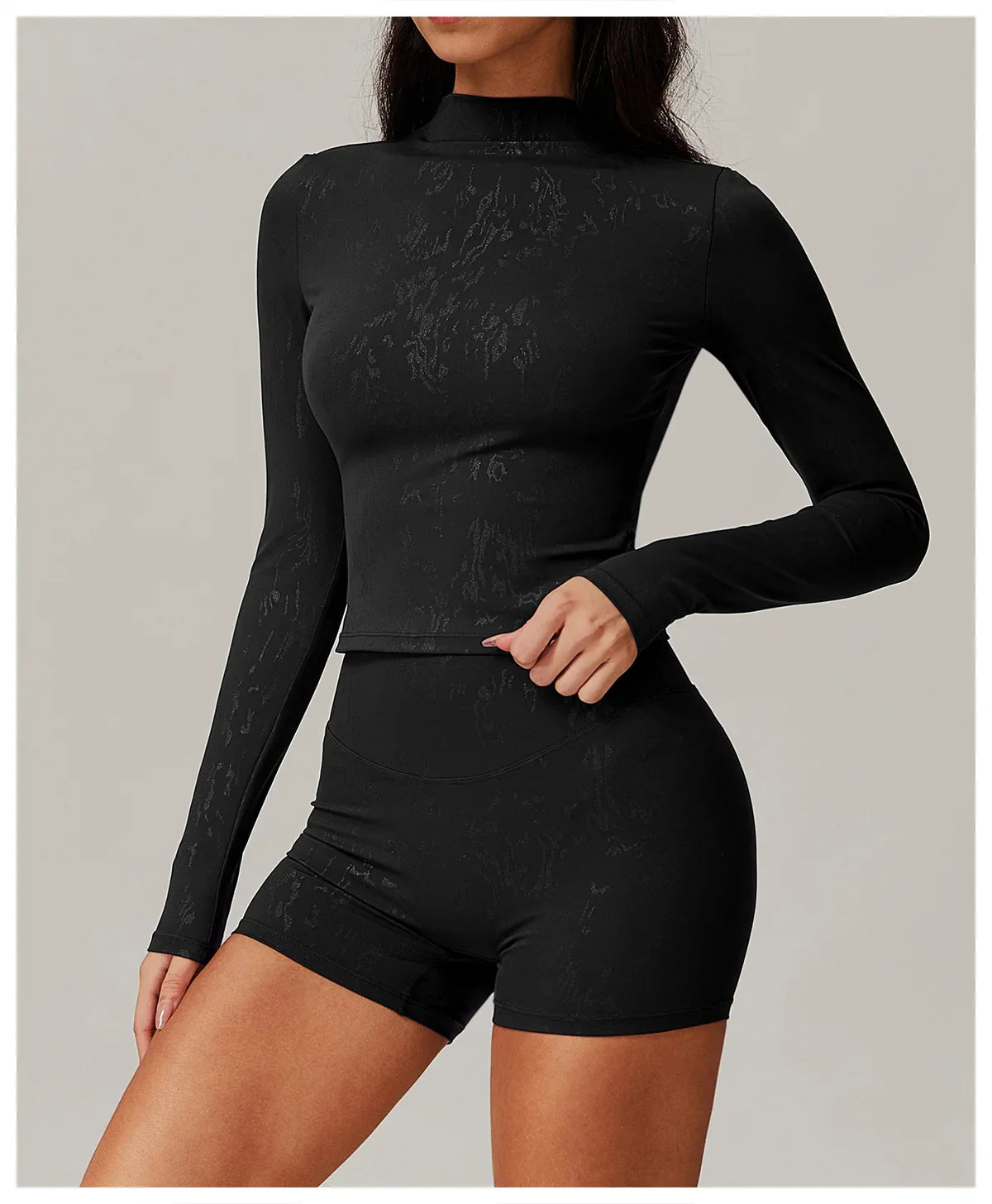 Stretch Fabric Salutation Yoga Set for Comfortable Movement and Flexibility in Activewear