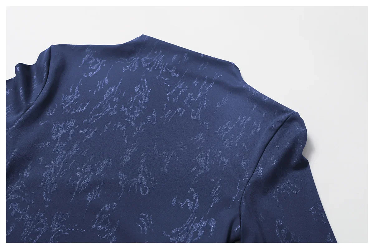 Stretch Fabric Salutation Yoga Set for Comfortable Movement and Flexibility in Activewear