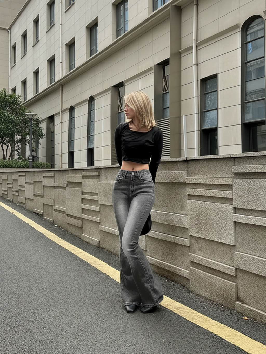 Women's Retro Flare Bell Bottom Jeans - High Waist Denim Trousers for Casual Wear