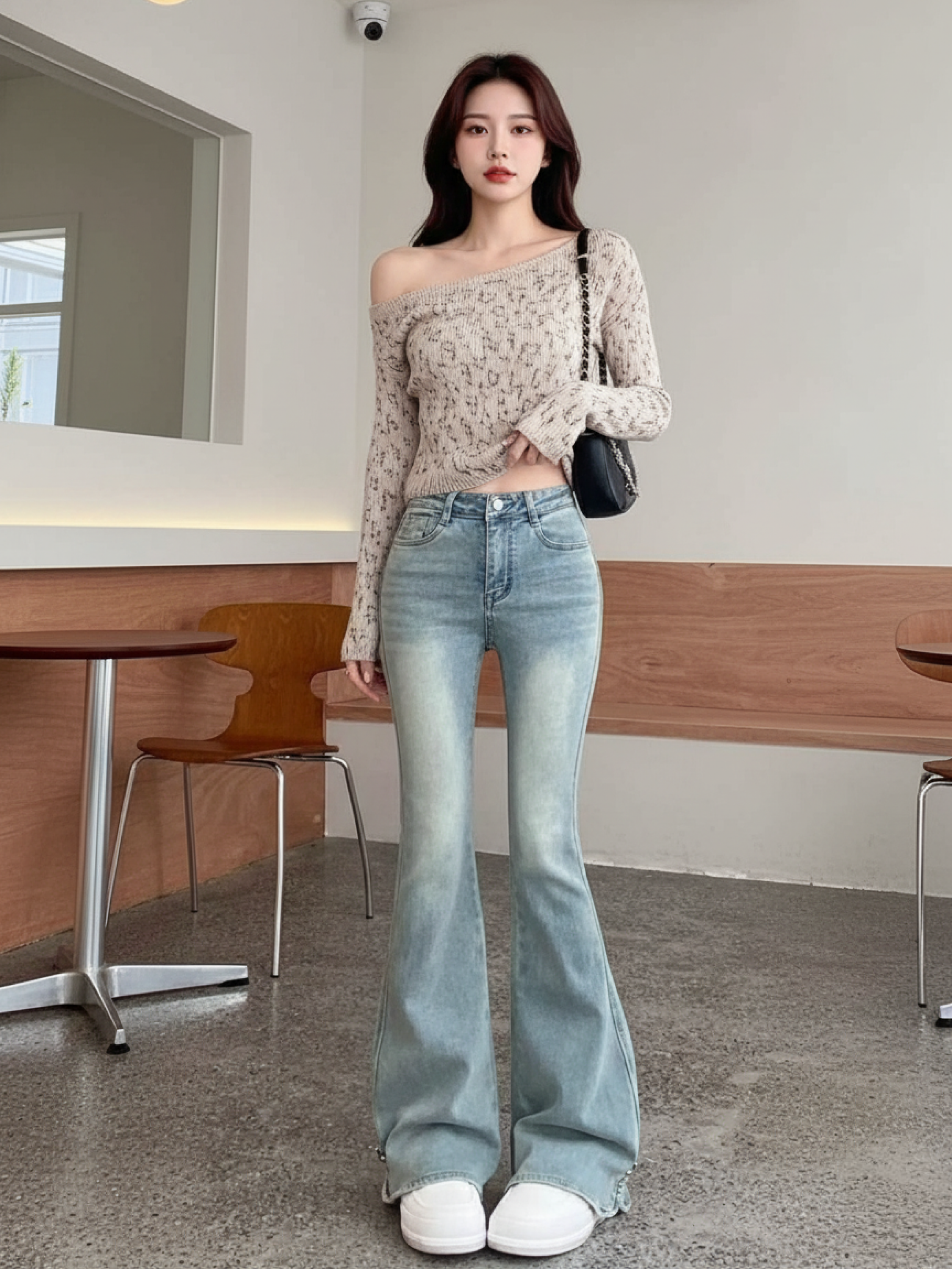 Women's Retro Flare Bell Bottom Jeans - High Waist Denim Trousers for Casual Wear